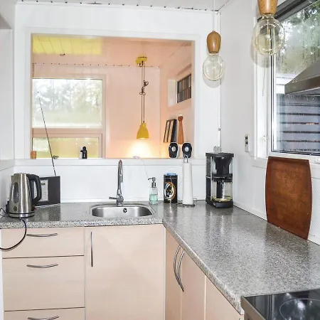 Three-bedroom Holiday In * Storvorde