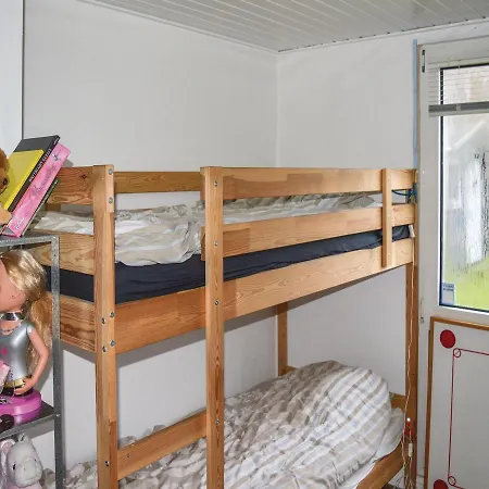 Three-bedroom Holiday In * Storvorde
